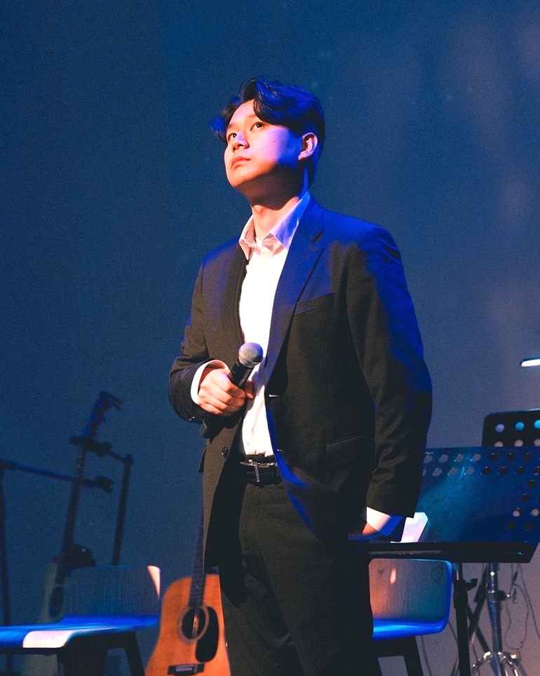 강사 소개 이미지 2